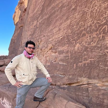Bedouin Future Camp Hotel Wadi Rum Buitenkant foto